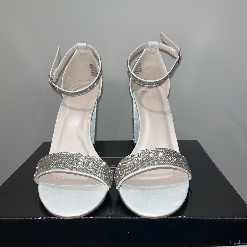 David’s Bridal DB Studio Sparkling Rhinestone Block Heels Wedding Shoes Womens 9 - Picture 13 of 16